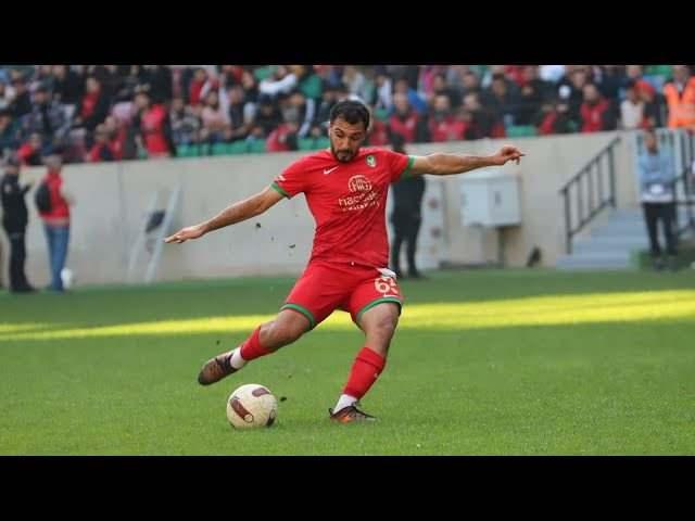 <p>18-Oktay Aydın (Amed Sportif Faaliyetler)</p>
