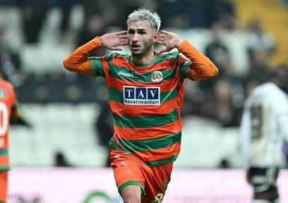 <p>26-Yusuf &Ouml;zdemir (Alanyaspor)</p>
