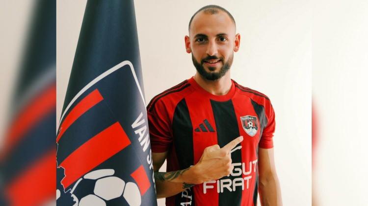 <p>31 - Faruk Can Gen&ccedil; (&Uuml;mraniyespor &ndash; Giresunspor konusu)</p>
