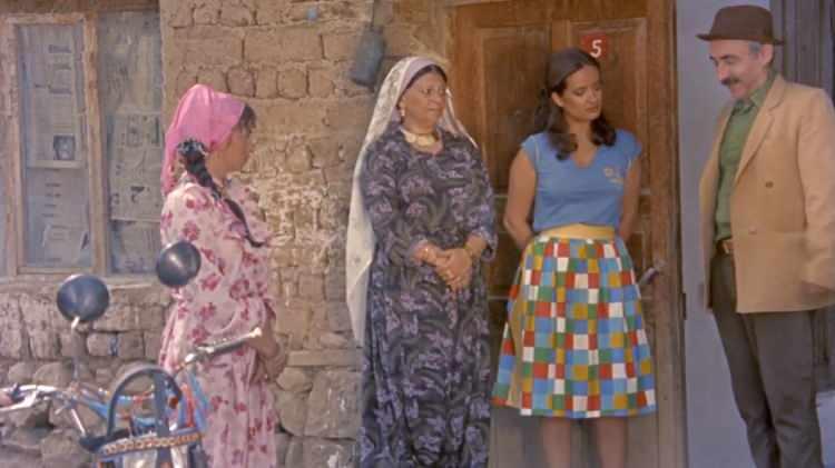 <p><strong>Adana'da yaşamını sürdüren 44 yaşındaki şoför Ali Çapar, kısa bir süre önce sosyal medya hesabından Şener Şen ve Müjde Ar'ın başrollerini oynadığı "Şalvar Davası" filminden bazı sahneleri paylaştı.</strong></p>
