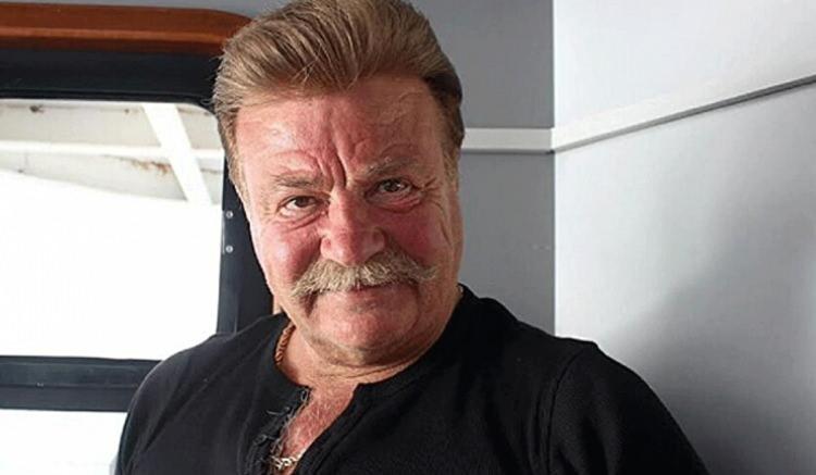 <p><span style="color:#800080"><strong>İKİSİYLE DE ÇALIŞMAYI ÇOK İSTERDİM</strong></span></p>
