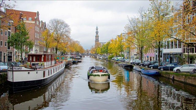 <p>7- Amsterdam</p>

<p>&nbsp;</p>
