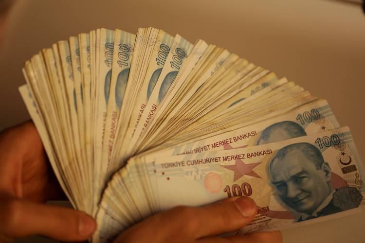 <p><em>Not: İki çocuklu olup eşi çalışmayan maaşları alınmıştır. 1.000 TL’lik ilave ödeme eklenmemiştir.</em></p>

<p> </p>
