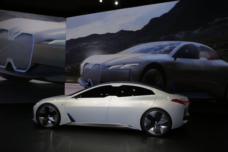 <p><span style="color:#B22222"><strong>KOCAELİ </strong></span></p>

<p> </p>

<p>BMW</p>

<p> </p>
