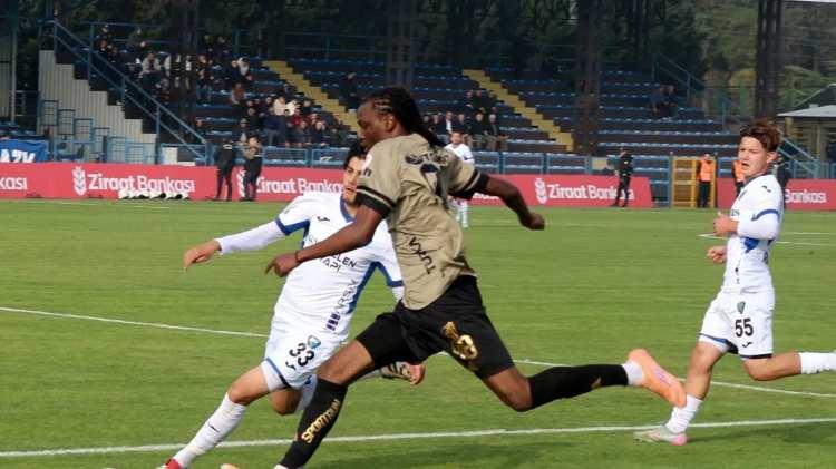 <p>Konuk ekibe galibiyeti getiren golleri 5. dakikada Furkan Gedik ve 41. dakikada Ahmet Sagat kaydetti.<br />
<br />
 Ev sahibi ekibin golü ise 90+1. dakikada Nejdet Nezir Bilin'den geldi.</p>
