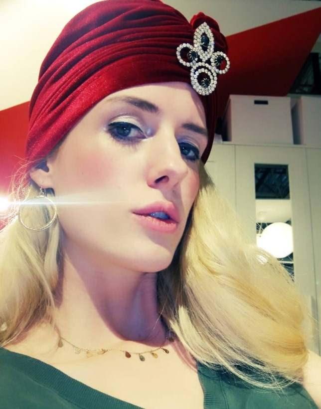 <p>Dördüncü çocuğunu dünyaya getiren Elles, oyunculuk yapmaya devam ediyor. Ünlü oyuncu kazandığını gayrimenkule yatırıyor. </p>
