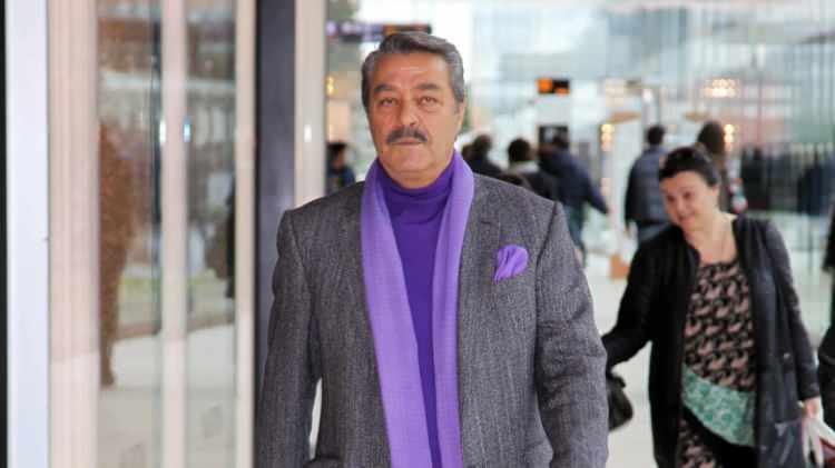 <p>İnanır'ın <strong>din&ccedil; ve sağlıklı</strong> g&ouml;r&uuml;nmesi, sosyal medyada b&uuml;y&uuml;k yankı uyandırırken sanat&ccedil;ı hakkında ortaya atılan iddialar yalanlanmış oldu.</p>
