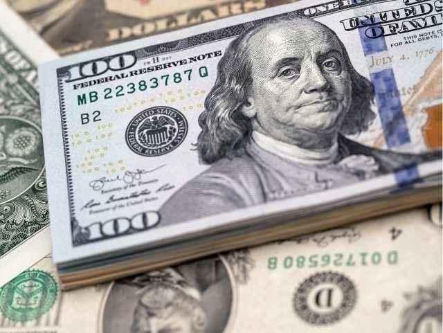 <p><strong>127,8 MİLYAR DOLAR</strong></p>
