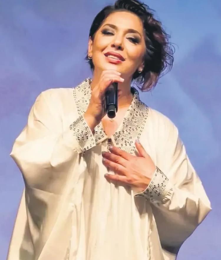 <p><strong>90'lı yıllara damgasını vuran</strong>, Hazal mahlasını kullanan &uuml;nl&uuml; şarkıcı &Ouml;zlem Yeşren hakkında, <strong>Sinema Sevenler Derneği</strong> &uuml;zerinden vergi ka&ccedil;ırıldığı iddiasıyla iddianame hazırlandı.</p>
