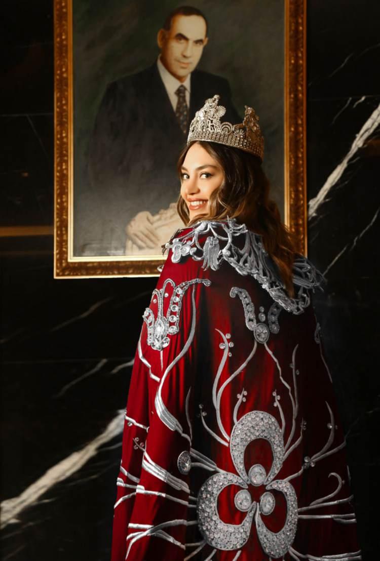 <p>Olay, 18 Kasım Salı günü saat 23.00 sıralarında Levent’te bulunan bir kitap ofisinde meydana geldi. İddiaya göre tatil için İstanbul’a gelen Rus Maria Avdienko, daha önce sosyal medya üzerinden arkadaş olduğu Nezir T. tarafından iş insanı A. D.’nin doğum günü partisine davet edildi. Nezir T.’nin kendisini otelden alması sonrasında Avdienko, partinin düzenlendiği ofise gitti.</p>
