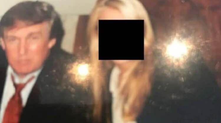 <p>Komitenin servis ettiği fotoğraflar arasında, &uuml;zerinde Başkan Trump'ın y&uuml;z &ccedil;iziminin de yer aldığı ve 4,5 dolar fiyat etiketi bulunan prezervatifler de ABD medyası ve sosyal medyada g&uuml;ndem oldu.</p>

<p>&nbsp;</p>
