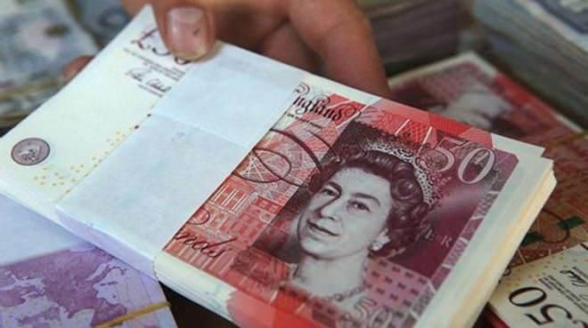 <p><span style="color:inherit"><span style="color:rgb(178, 34, 34)"><strong>AYRICA İNGİLTERE'DE 100 MİLYON STERLİNİ DONDURULMUŞ DURUMDA</strong></span></span></p>

<p> </p>
