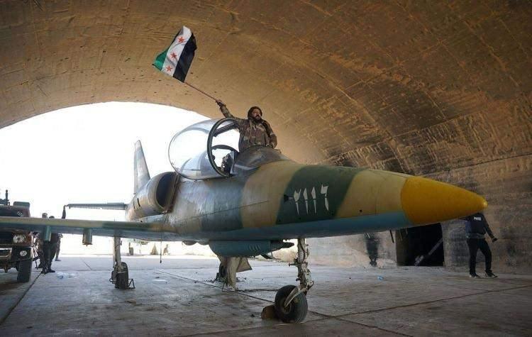 <p><span style="color:inherit"><strong>NEYRAB ASKERİ HAVAALANINDA'Kİ SAVAŞ U&Ccedil;AKLARI</strong></span></p>

<p>&nbsp;</p>
