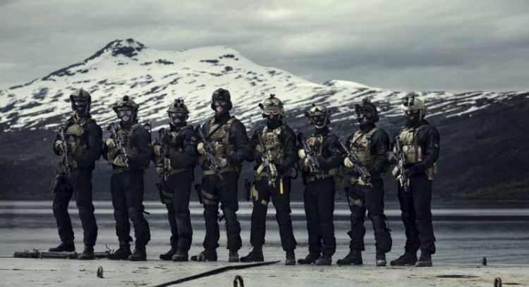 <p><strong><span style="color:#B22222">24)&nbsp; FSK (forsvarets spesialkommando)</span>&nbsp; |&nbsp; NORVE&Ccedil;</strong></p>

<p>&nbsp;</p>

<p><span style="color:#B22222"><strong>&Ouml;zellikler:</strong></span> Zorlu iklim koşullarında operasyon y&uuml;r&uuml;t&uuml;r.</p>

<p>&nbsp;</p>

<p>Başarılar: Barışı koruma g&ouml;revleri.</p>
