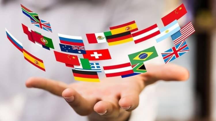 <p><span style="color:#FF0000"><strong>9. T&Uuml;RK&Ccedil;E</strong></span></p>

<p><strong>Macarca gibi eklemeli bir dil olan T&uuml;rk&ccedil;e ise 'd&uuml;nyanın en zor dilleri' listesine 9'uncu sıradan giriş yapıyor. Zaman ve kip sistemi, karmaşık ek zincirleri ve ses uyumumun katı kuralları T&uuml;rk&ccedil;eyi zor bir dil kılıyor. &Ouml;te yandan farklı vurgu kullanımı da yabancılar i&ccedil;in zorlayıcı bir etkiye sahip olabilir.</strong></p>
