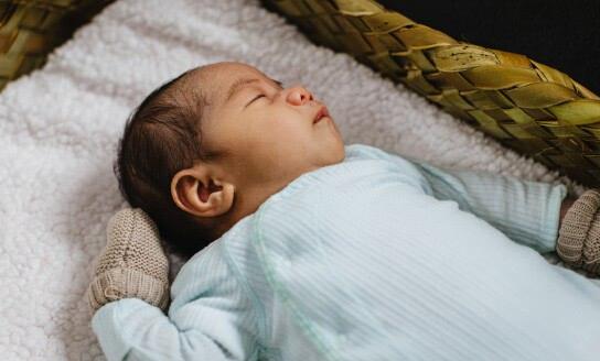 <p>Pek çok ünlü isim ilk kez anne-baba olmanın heyecanını yaşarken, bazıları ise bu duyguyu tekrar yaşadı. Ünlü çiftlerin bu mutlu anıları, hem hayranlarının hem de medya dünyası tarafından oldukça sıkı takip edildi.</p>
