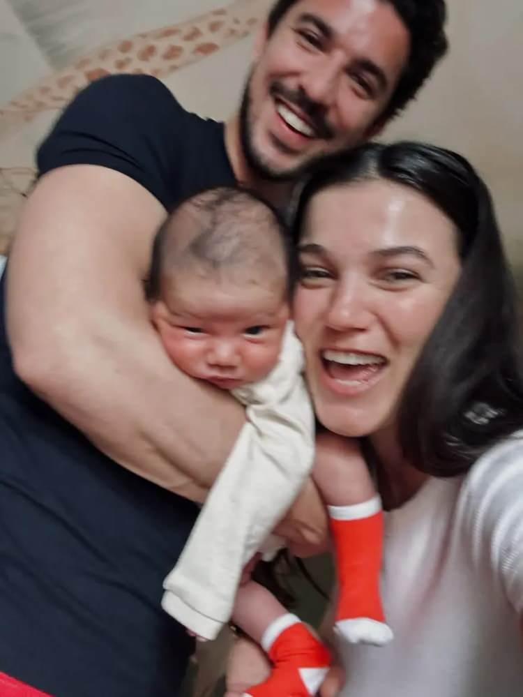 <p><strong>6- Pınar Deniz ve Kaan Yıldırım</strong></p>

<p>&nbsp;</p>

<p>Deniz ve Yıldırım &ccedil;ifti, <strong>31 Mart 2025'</strong>te oğulları <strong>Fikret Hakan'</strong>ı karşılarına aldı.</p>
