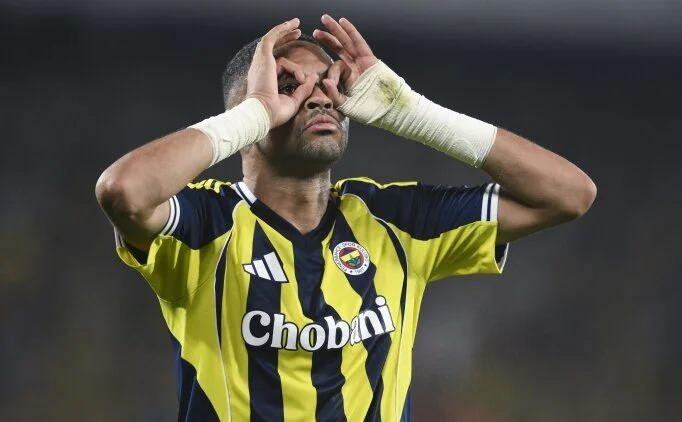 <p>Sarı lacivertli y&ouml;netimin Polonyalı futbolcu i&ccedil;in 15 milyon euro, Faslı santrafordan ise 25 milyon euro olmak &uuml;zere, toplam 40 milyon euro bonservis geliri bekliyor.</p>
