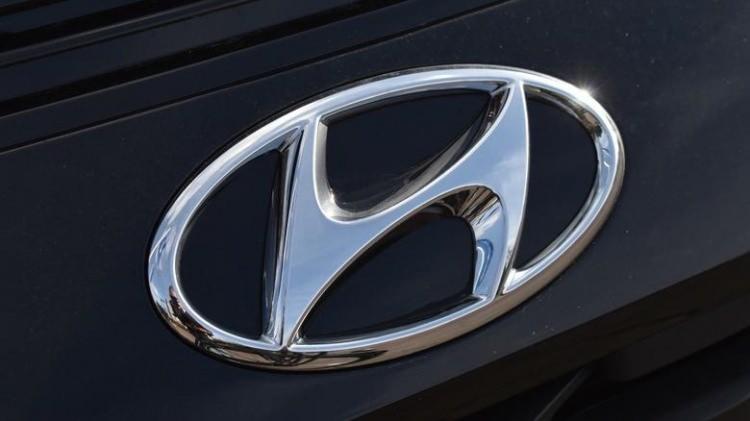 <p><span style="color:#B22222"><strong>HYUNDAI</strong></span></p>
