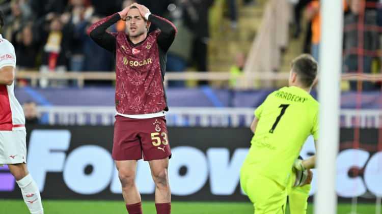 <p>İşte Fransız basınına yansıyan manşetler:</p>
