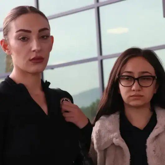 <p><strong>G&uuml;ll&uuml;'n&uuml;n</strong> kızı <strong>Tuğyan &Uuml;lkem G&uuml;lter</strong> ve o sırada olay yerinde bulunan yakın arkadaşı <strong>Sultan Nur Ulu, 'tasarlayarak kasten &ouml;ld&uuml;rme'</strong>&nbsp;su&ccedil;lamasıyla <strong>İstanbul B&uuml;y&uuml;k&ccedil;ekmece'</strong>den <strong>G&uuml;rcistan</strong> ya da <strong>Fransa'</strong>ya gitmeye hazırlanırken g&ouml;zaltına alındılar.</p>
