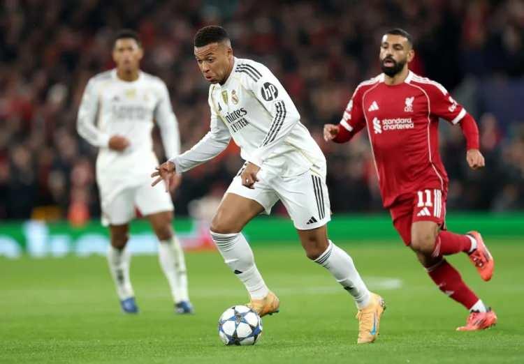 <p><strong>7- Real Madrid | 12 Puan | 6 Averaj</strong></p>
