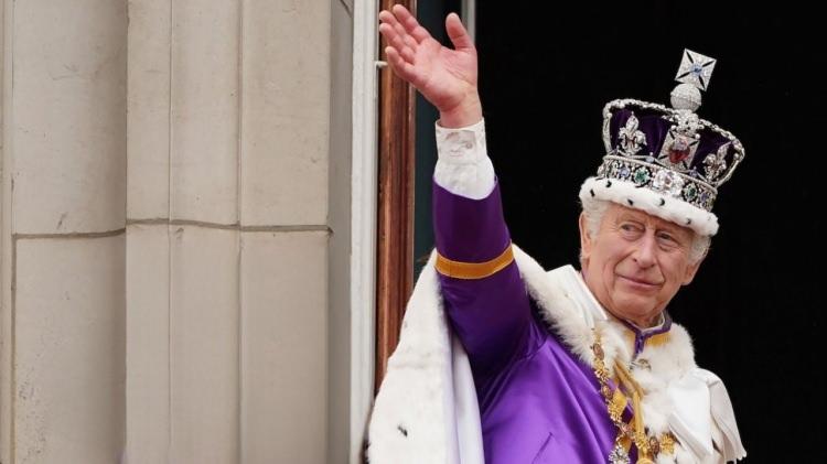 <p><strong>"SİZLERLE PAYLAŞMAKTAN MUTLULUK DUYUYORUM"</strong></p>
