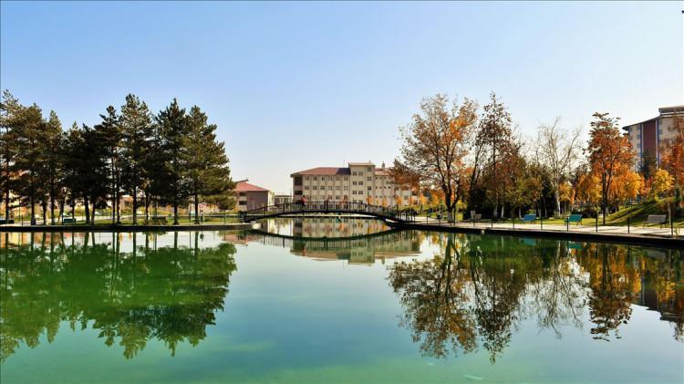 <p><span style="color:#B22222"><strong>4- Muş:</strong></span></p>

<p>&nbsp;</p>

<p>21 bin 551 TL/m2 (%49,84)</p>
