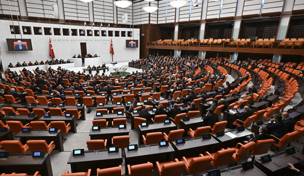 <p>İşte Meclis'te yaşanan diğer anlar...</p>
