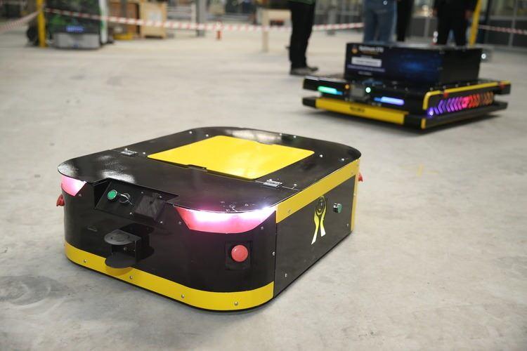 <p><span style="color:#B22222"><strong>15 - Otonom Lojistik ve İkmal Sistemleri (Drone kargo, robot lojistik)</strong></span></p>

<p>&nbsp;</p>

<p>Cepheye m&uuml;himmat ve medikal destek taşımayı kolaylaştırıyor.</p>
