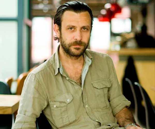 <p><span style="color:#800080"><strong>"Boğuldum artık"</strong></span></p>
