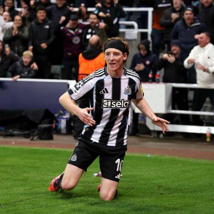 <p>4- Anthony Gordon | Newcastle United | 6 ma&ccedil; - 5 gol</p>
