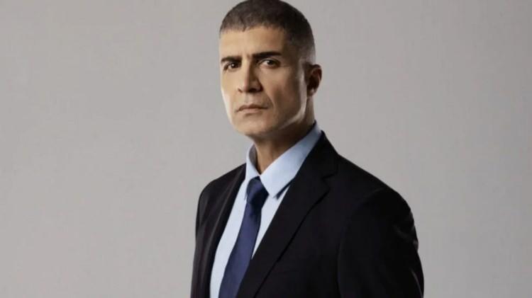 <p>Sosyal medyada hızla yayılan bu video sonrası, başta magazin programları olmak &uuml;zere bir&ccedil;ok mecrada <span style="color:#800080"><strong><em>"&Ouml;zcan Deniz'in gizli serveti"</em></strong></span> haberleri yapıldı. Olay bu kadar b&uuml;y&uuml;y&uuml;nce haberler karşısında &uuml;nl&uuml; oyuncu sessiz kalamadı.</p>
