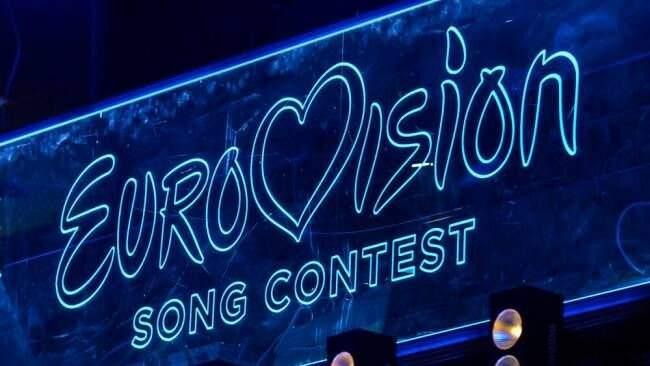 <p><strong>Bu yıl 70'incisi gerçekleşecek olan uluslararası müzik yarışması "Eurovision", 'İsrail' kriziyle gündemden düşmüyor. Geçtiğimiz iki yılda İsrail'in katılımı konusunda tartışmalara sahne olan yarışma, bu sene de 'boykot' kararlarını beraberinde getirdi.</strong></p>
