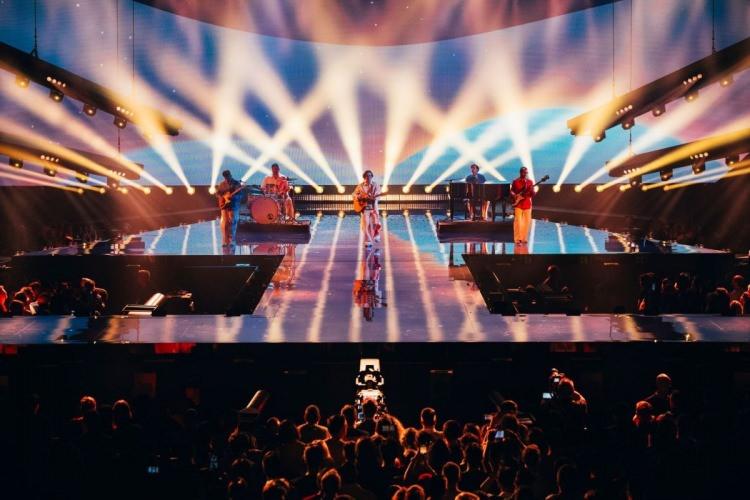 <p><span style="color:#FF0000"><strong>"YAŞANAN TRAJEDİYE ORTAK OLMAYACAĞIZ"</strong></span></p>

<p><strong>İsrail konusunda net bir tutum sergileyen sanat&ccedil;ılar, a&ccedil;ıklamada "gerek &uuml;lkelerinin gerekse d&uuml;nyanın İsrail'e karşı sessiz kalmasının yaşanan trajediye ortak olmaları anlamına geleceği" ifadelerine yer verdi.</strong></p>
