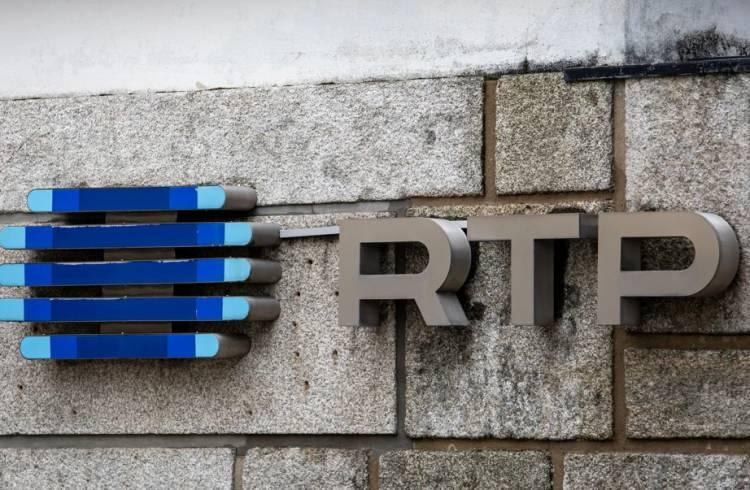 <p><strong>Sanat&ccedil;ılar, Avrupa Yayın Birliği'nin tutumuna sessiz kalan ve yarışmadan &ccedil;ekilmeyen Portekiz resmi devlet televizyonu RTP y&ouml;netimine de sert eleştirilerde bulundu.</strong></p>
