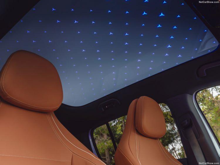 <p>1,8 tona varan çekme kapasitesiyle, tamamen elektrikli yeni GLB kompakt karavanları da çekebilecek bir güçte.</p>
