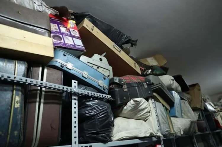 <p>BASIN MENSUPLARI GÖRÜNTÜLEDİ</p>

<p> </p>

<p>İstanbul'da Kadıköy, Üsküdar, Kartal, Ümraniye, Pendik, Tuzla ve Sultanbeyli adliyelerinin taşınmasıyla 2013 yılında faaliyete başlayan Anadolu Adalet Sarayı'nın adli emanet depolarının kapıları 2019 yılında basın mensuplarına ilk kez açılmıştı. </p>
