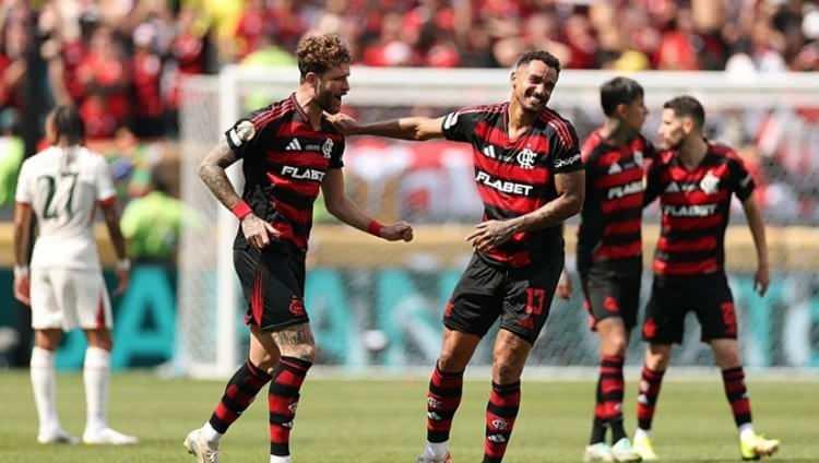 <p>8- Flamengo (Brezilya): 400 puan</p>
