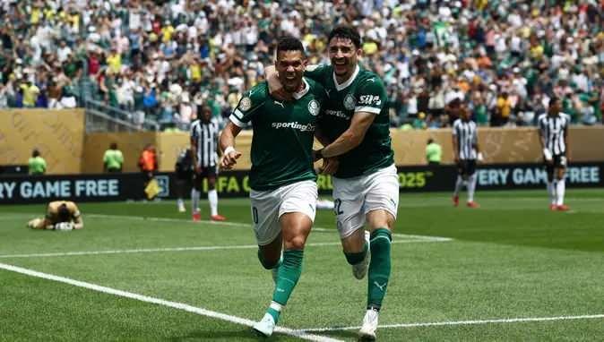 <p>9- Palmeiras (Brezilya): 378 puan</p>
