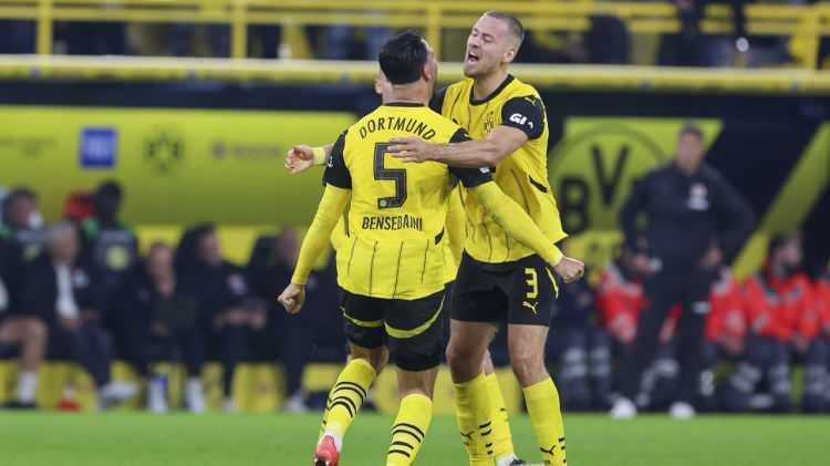 <p>10- Borussia Dortmund (Almanya): 371 puan</p>
