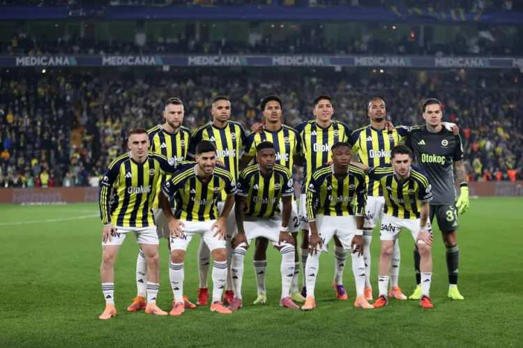 <p><strong>28- FENERBAH&Ccedil;E (T&Uuml;RKİYE) | 247 PUAN - 5 SIRA Y&Uuml;KSELDİ -</strong><br />
<br />
*** Bu y&uuml;kselişle beraber Kul&uuml;pler D&uuml;nya&nbsp;Sıralamasında ilk 30 yer alan T&uuml;rk takımı sayımız 2 oldu.</p>
