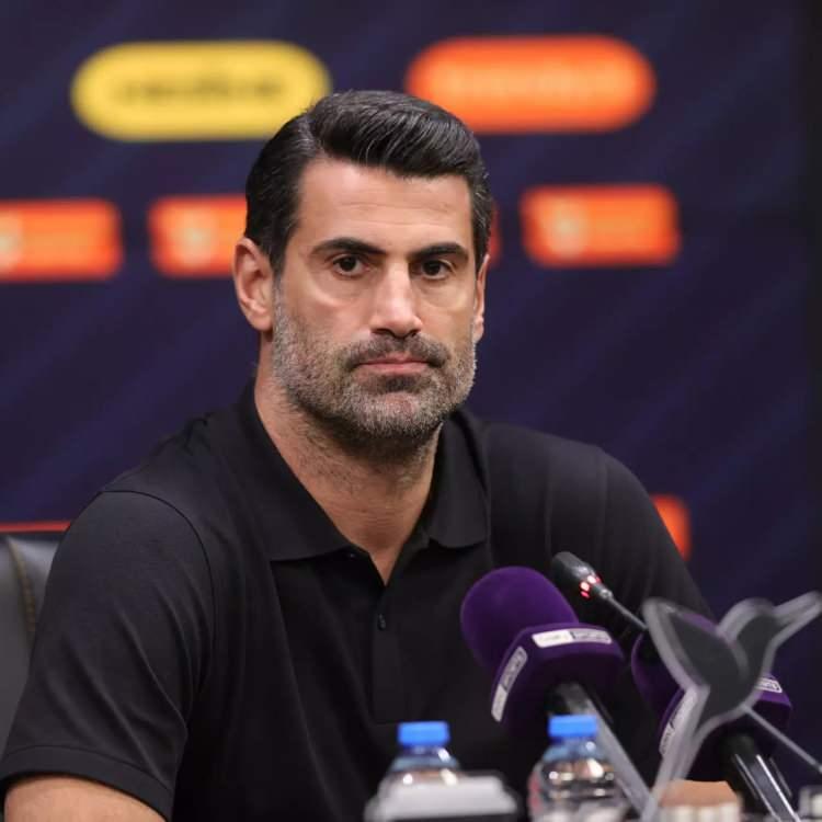 <p>Bunun üzerine Gençlerbirliği de konuya ilişkin şu açıklamayı yaptı: <br />
<br />
"Teşekkürler Volkan Demirel.<br />
<br />
Fatih Karagümrük karşılaşması sonrası istifa ettiğini açıklayan Teknik Direktörümüz Volkan Demirel’in bu kararı yönetim kurulumuz tarafından kabul edilmiştir.<br />
<br />
Çalıştığı kısa sürede oyuncularımızın sevgisini ve takdirini kazanan Teknik Direktörümüz Volkan Demirel’le ekibine teşekkür eder, bundan sonraki kariyerlerinde başarılar dileriz."</p>
