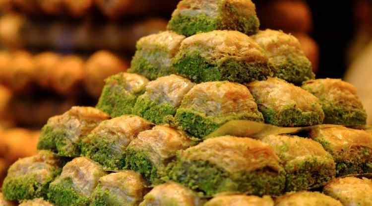 <p><strong>5- BAKLAVA</strong></p>
