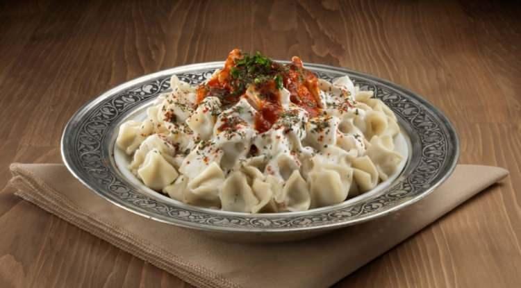 <p><strong>6- MANTI</strong></p>
