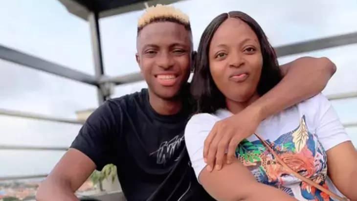 <p><span style="color:#800080"><strong>5 YAŞINDA ANNESİNİ KAYBETTİ</strong></span></p>
