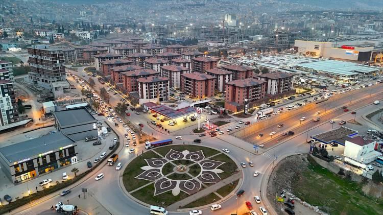 <p> 2+1 ve 1+1 evlerden oluşacak projede henüz evi olmayan vatandaşlara önceli verilecek.</p>

<p> </p>
