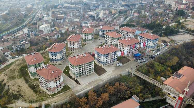 <p>İşte yaşadığınız ile g&ouml;re il&ccedil;e il&ccedil;e konut dağılımı listesi...</p>

<p>&nbsp;</p>
