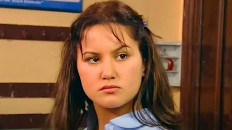 <p><strong>Yıldız Asyalı da&nbsp;</strong>konuyla ilgili yaptığı a&ccedil;ıklamada <strong>7 aydır aralıklı olarak şiddet g&ouml;rd&uuml;ğ&uuml;n&uuml;</strong> şu s&ouml;zlerle ifade etti:</p>
