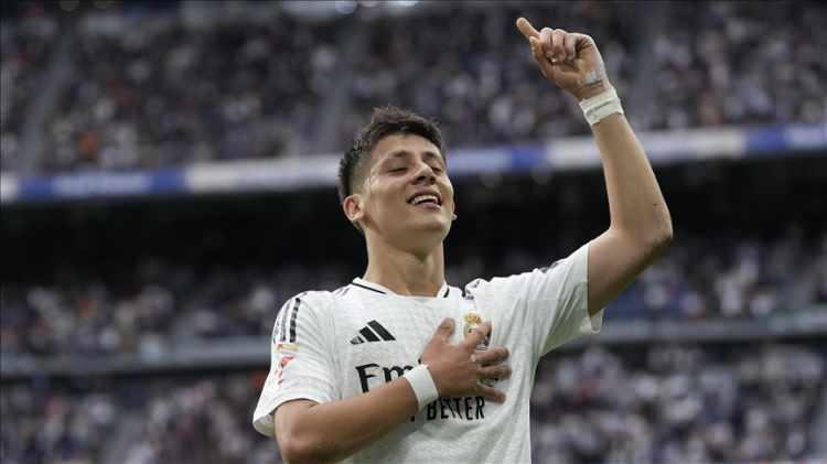 <p>Arda G&uuml;ler (128 milyon Euro - 144,5 milyon Euro)</p>
